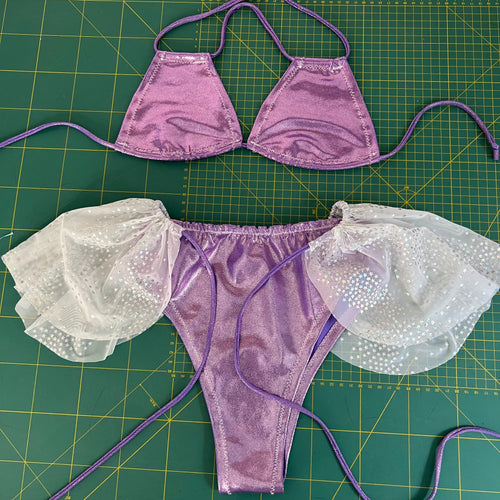 bottom XS, bra best fits cup B-C (includes full outfit as per picture)